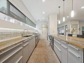 2307 Wroxton Road, Houston TX 77005