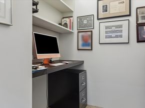 2307 Wroxton Road, Houston TX 77005