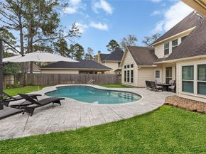 5827 Mountain View Drive, Houston TX 77345