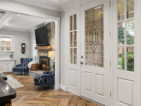 5827 Mountain View Drive, Houston TX 77345