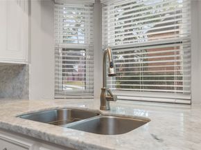 5827 Mountain View Drive, Houston TX 77345