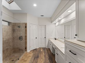 6 Thornhedge Court, The Woodlands TX 77381