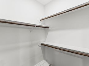 6 Thornhedge Court, The Woodlands TX 77381