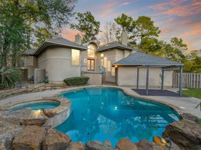 3 Hillside View Place, The Woodlands TX 77381