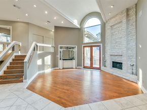 3 Hillside View Place, The Woodlands TX 77381