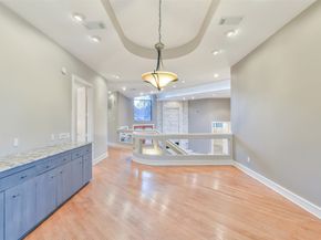 3 Hillside View Place, The Woodlands TX 77381