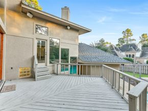 3 Hillside View Place, The Woodlands TX 77381