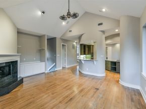 3 Hillside View Place, The Woodlands TX 77381