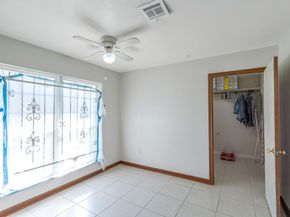 5503 Braesvalley Dr, Houston TX 77096