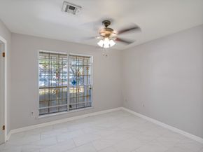 5503 Braesvalley Dr, Houston TX 77096