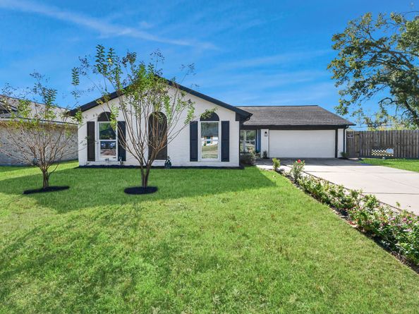 10411 Westray Street, Houston TX 77043