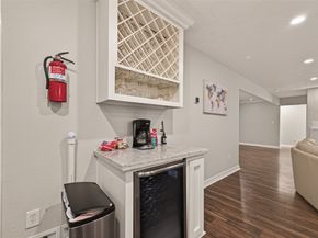 11102 Hillcroft Avenue, Houston TX 77096