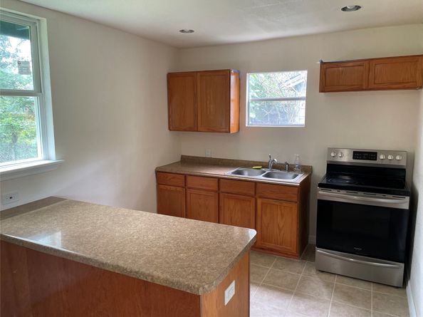 8166 Oak Knoll Lane, Houston TX 77028