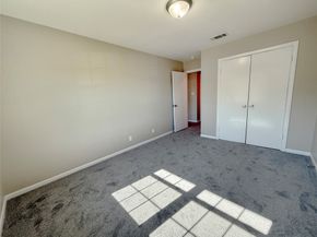2115 WINROCK Boulevard 40, Houston TX 77057