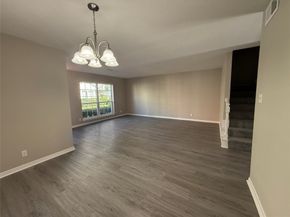 2115 WINROCK Boulevard 40, Houston TX 77057