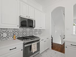 1330 Malone Street, Houston TX 77007