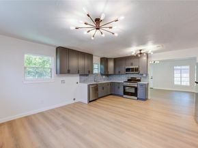 4914 Pershing Street, Houston TX 77033