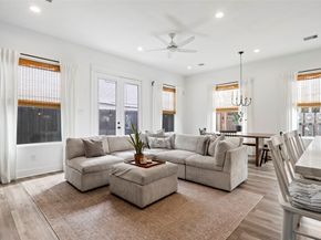 5202 Pinemont Creek Lane, Houston TX 77018