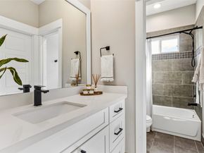 5202 Pinemont Creek Lane, Houston TX 77018