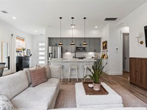 5202 Pinemont Creek Lane, Houston TX 77018