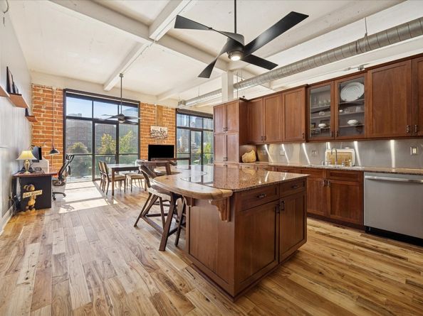 915 N San Jacinto Street 2D, Houston TX 77002