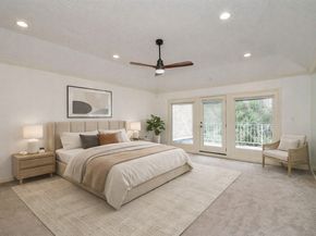 44 Bayou Pointe Drive, Houston TX 77063