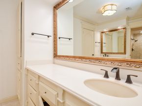 44 Bayou Pointe Drive, Houston TX 77063