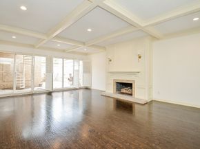 44 Bayou Pointe Drive, Houston TX 77063