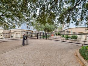 44 Bayou Pointe Drive, Houston TX 77063