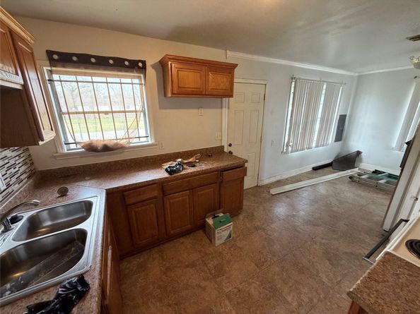 904 E 39th Street, Houston TX 77022