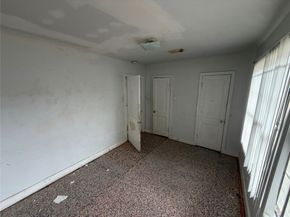 904 E 39th Street, Houston TX 77022