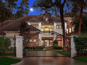 10 Norlund Way, The Woodlands TX 77382