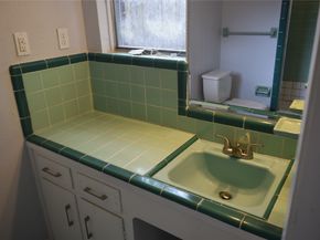 9902 Tolman Street N, Houston TX 77034