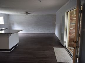 9902 Tolman Street N, Houston TX 77034