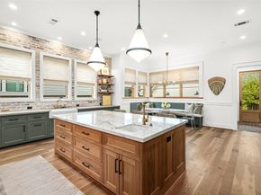 3758 Drummond Street, Houston TX 77025