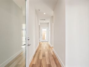 1702 Bringhurst Street A, Houston TX 77020