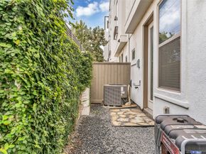 5429 Larkin Street, Houston TX 77007