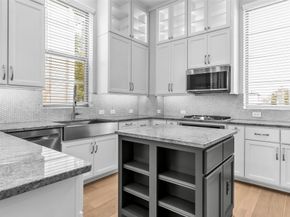 5429 Larkin Street, Houston TX 77007