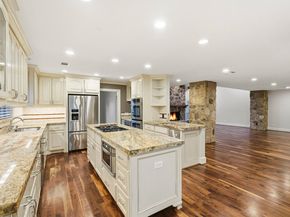 2914 Manila Ln, Houston TX 77043