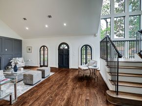 2027 Branard Street, Houston TX 77098