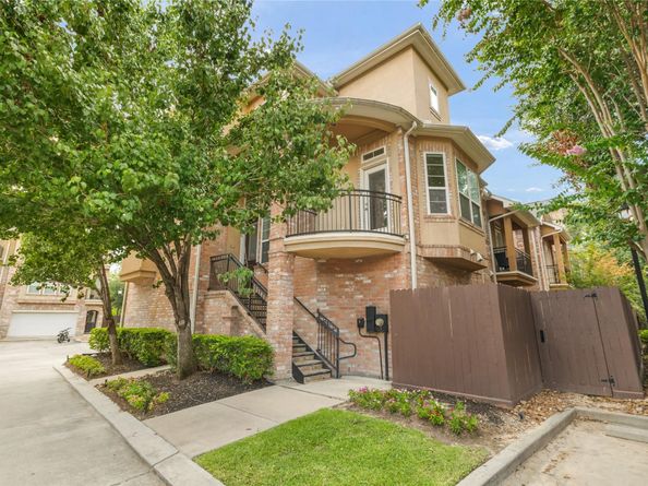 53 Versante Court, Houston TX 77070