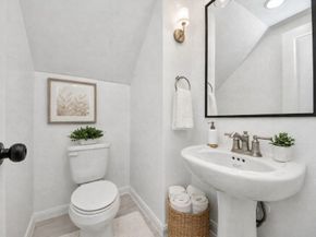 8653 Sunderland Road, Houston TX 77028