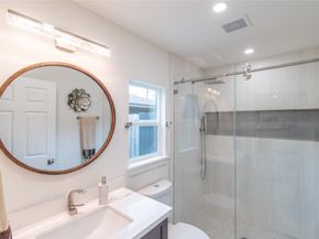 5326 De Lange Lane, Houston TX 77092