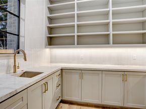 8935 Pado Street, Houston TX 77055