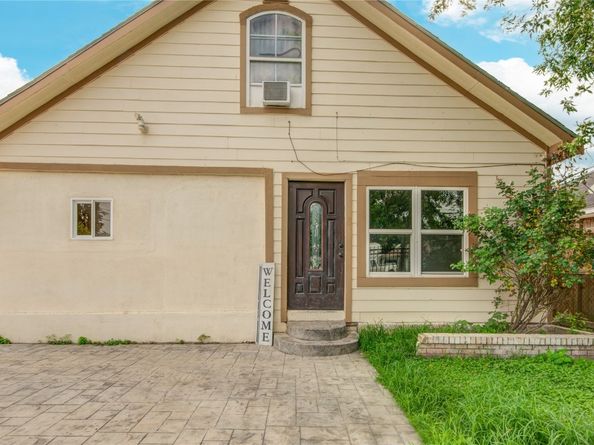 911 Wooding Street, Houston TX 77011