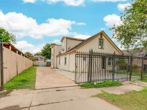 911 Wooding Street, Houston TX 77011