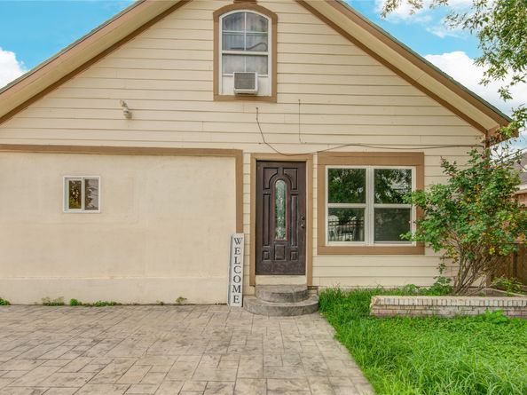 911 Wooding Street, Houston TX 77011