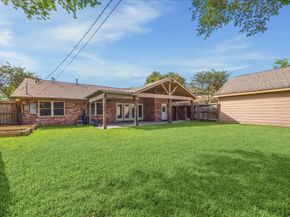 5211 W Bellfort Avenue, Houston TX 77035