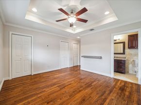 5211 W Bellfort Avenue, Houston TX 77035