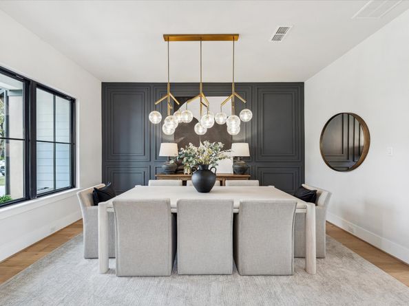 1261 Wakefield Drive, Houston TX 77018